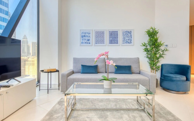 Maison Privee - Marquise Square - 717