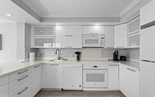Bay Harbor Sunset Apt 5A