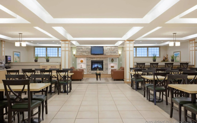 Holiday Inn Express Hotel & Suites Airport Dieppe by IHG