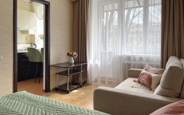 Уютная квартира на Бродвее с балконом