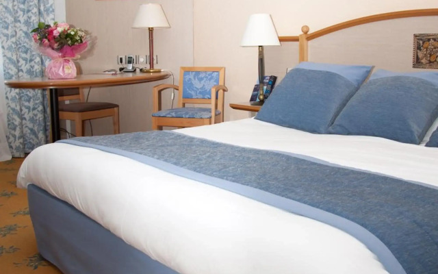 Mercure Nevers Pont de Loire