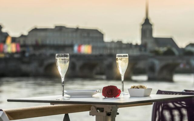 Mercure Bords De Loire Saumur