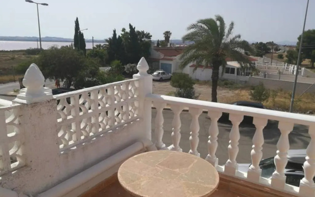 Bungalov u Růžové laguny