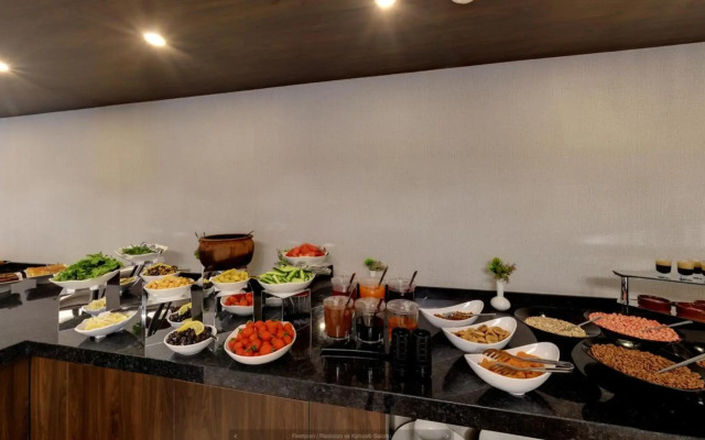 Leo suites Hotel