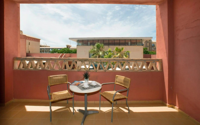 Leo Punta Umbria III - Adults Only