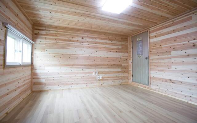 Wangju Godeok Pension