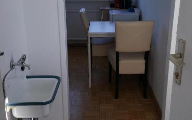 Bei LKH Graz,1x Parkplatz,15 Stock!