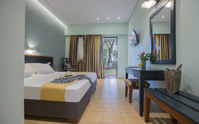 Golden Coast Hotel & Bungalows - All Inclusive