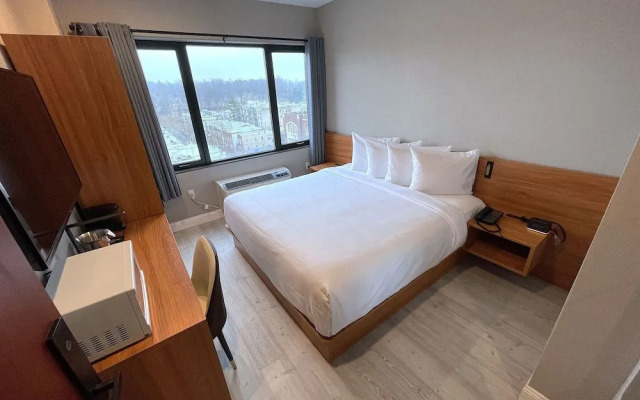 Liberty View Brooklyn hotel