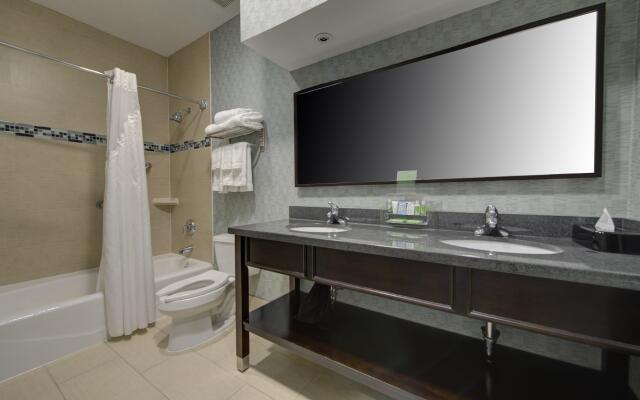 Holiday Inn Plainview-Long Island by IHG