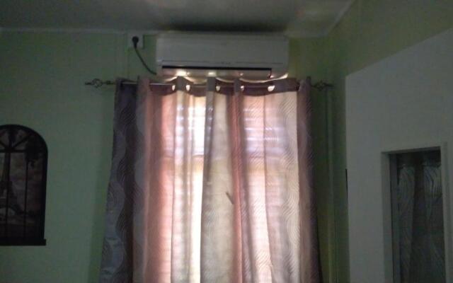 Dimitris House
