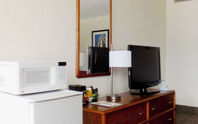 Ramada by Wyndham Mesa Downtown