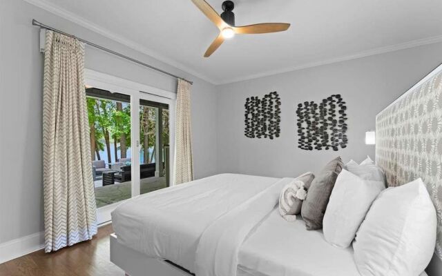 Grand Bay W/hot Tub, 440' Shoreline & Optional Boat Rental