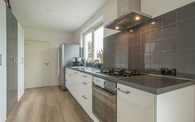 Splendid Holiday Home With Jetty, Waterfront Terrace, Garden