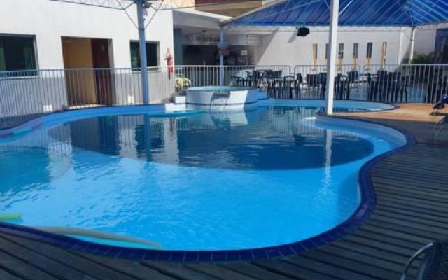 Don Charleaux Hotel