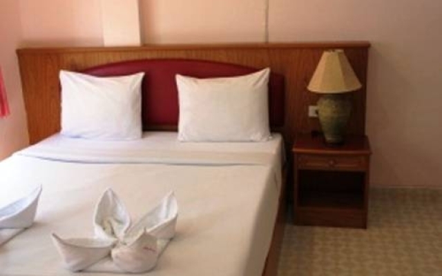 Full Moon Guesthouse