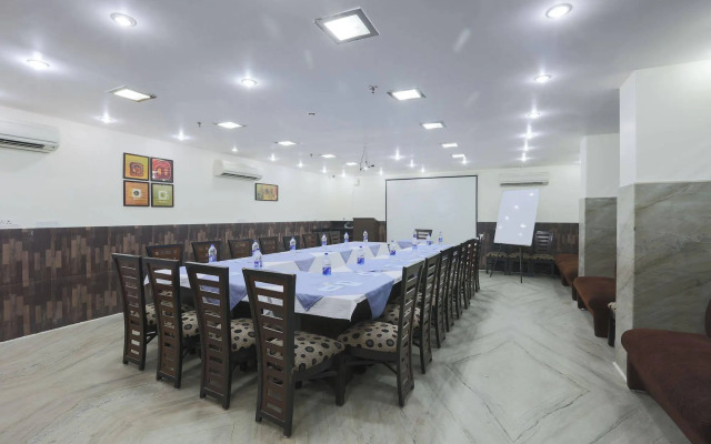 Hotel Rupam Kingston Park