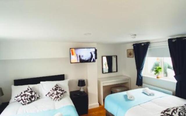 Station 36 Apartment