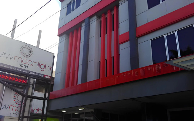 New Moonlight Hotel