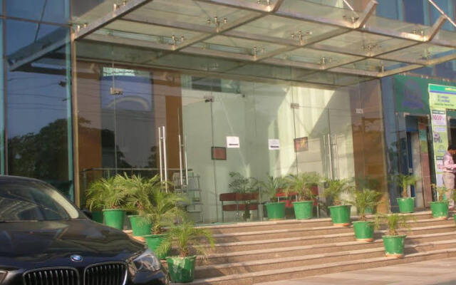 Hotel Hyphen Noida