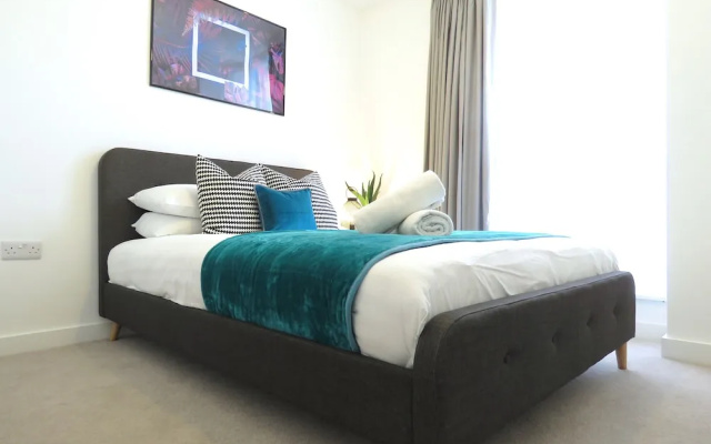 Tudors eSuite Grand Central Aparthotel
