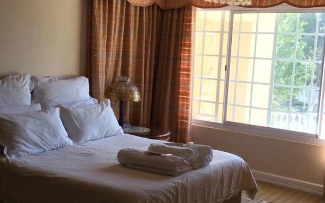 Florentia Guest House