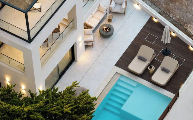 The Nook -luxury Living at the Edge of Tranquility