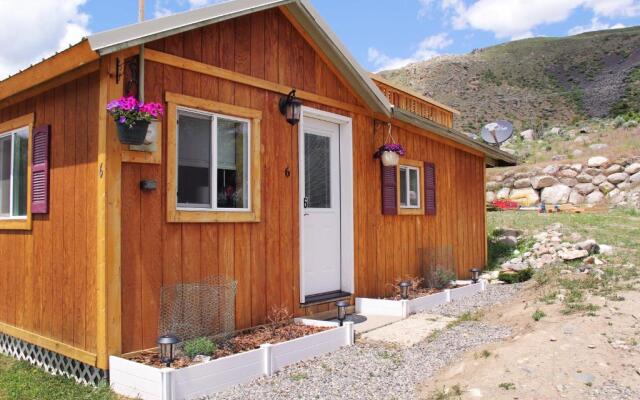 Yellowstone's Treasure Cabins