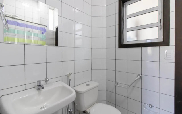 Linda Casa! Acesso privado praia Guaratuba(50mts)