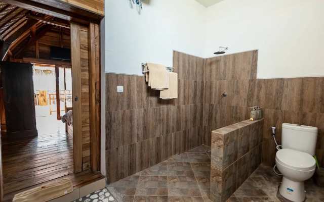 Ulun Si Joglo Private Villa by Supala
