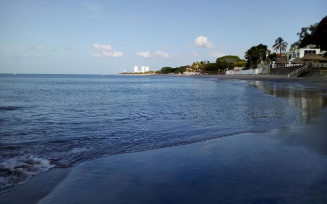 La Perla de Farallon Bed and Breakfast