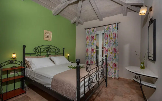 Ilyessa Cottages