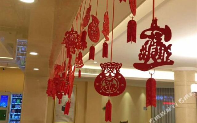 Vienna 3 Best Hotel (Shangqiu High-speed Railway Station Kaixuan Road Branch)