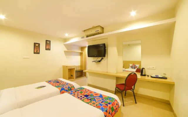 FabHotel Vinflora Banjara Hills