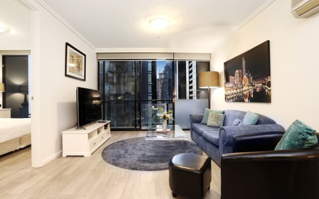 Bayviews Apartment