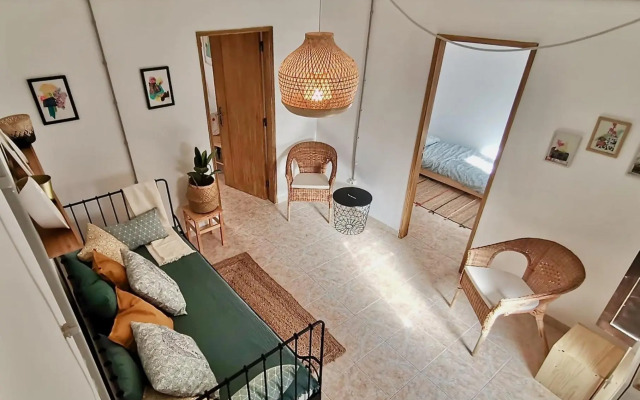 Algarve house, sun, terrace, views and barbecue