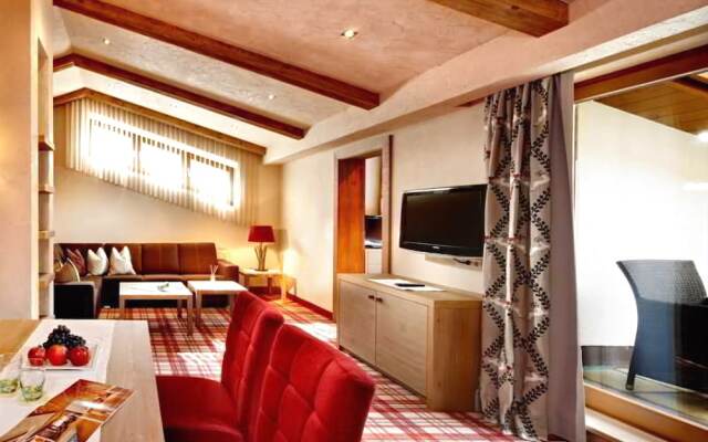 Hotel Berghof Crystal Spa & Sports
