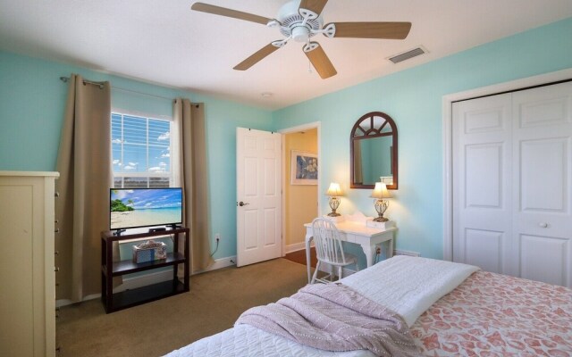 Sunkissed 3 Bedroom Townhouse by RedAwning