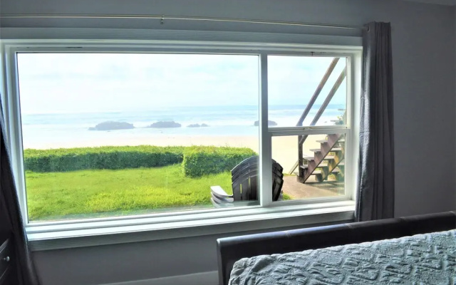 On the Beachfront Vacation Rentals