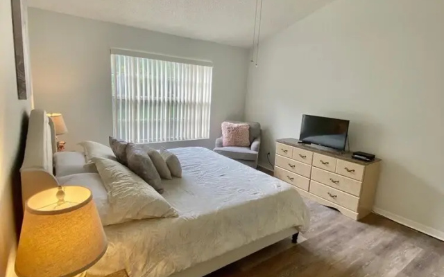 Three-bedroom Apartment - 5009 LBC - Vusa