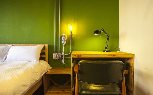 Taichung Loft Hostel Yizhong