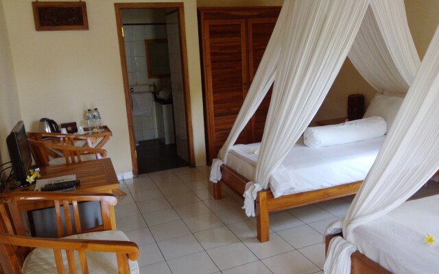 Starlight Restaurant & Bungalows