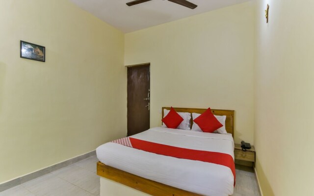 OYO 15570 Daffodils Guest House Calangute