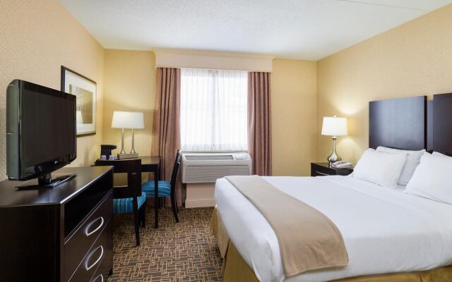 Holiday Inn Express Philadelphia - Penns Landing, an IHG Hotel