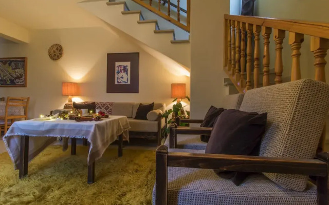 Kyveli Cottage