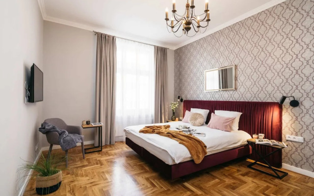 Papillon Apartment - LoftAffair