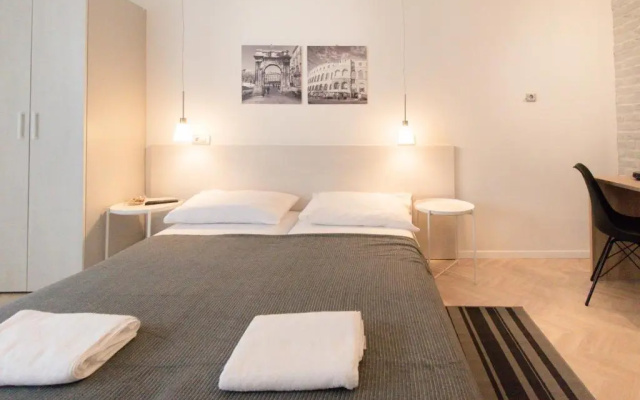 Old Town Pula Studio Apartments