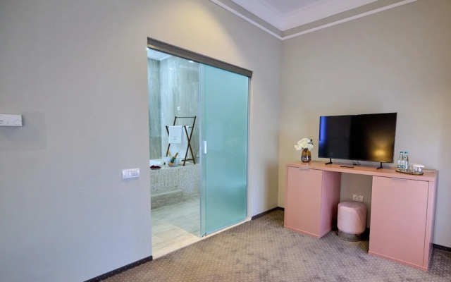 G Danube Boutique Hotel