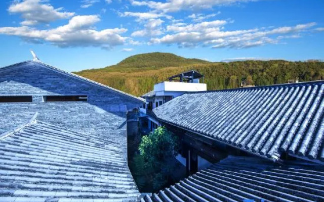 fanhua Light Luxury Inn