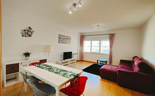 Sunny Home Lisboa Expo, free parking